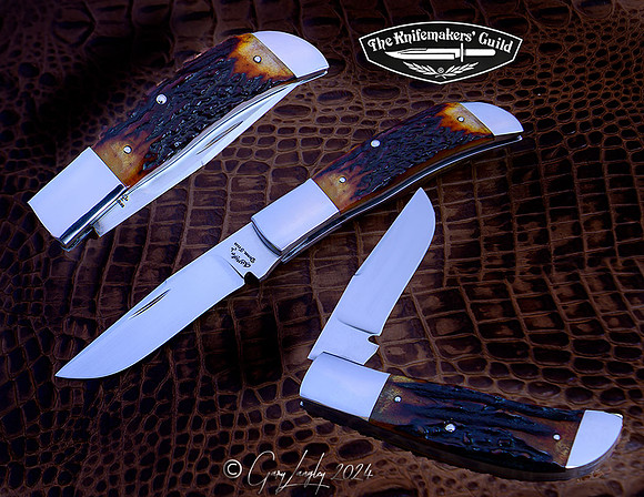 slip joint folder in CPM154 with Amber Stag