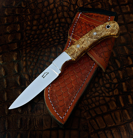 3 1/2" cpm154 blade, with stabilized Birdseye Maple